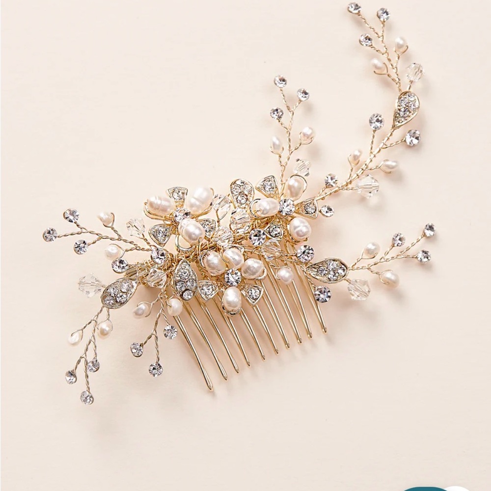 Elegant Gold and Silver Hair Comb